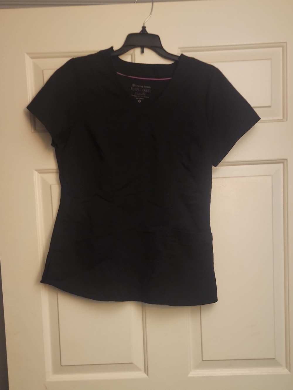 healing hands Black V-Neck Short Sleeve Scrub Top